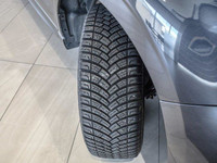 ALL WHEEL DRIVE | JUST SERVICED | NEW WINDSHIELD * Complete Mechanical fitness assessment * Carfax V... (image 3)