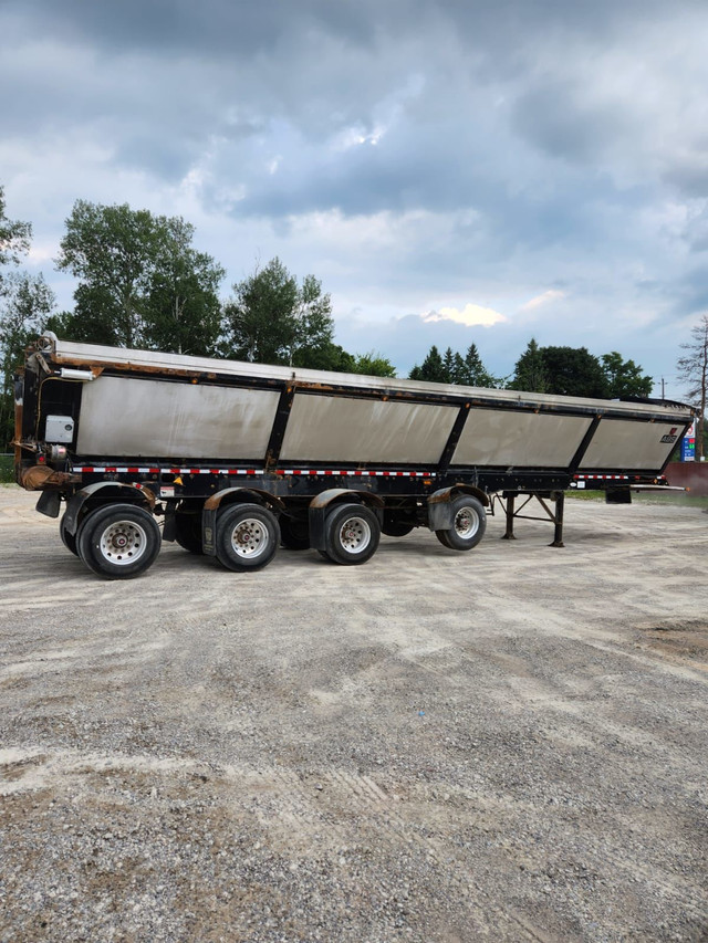 2013 ABS 48 ft Live Bottom Belt Trailer in Heavy Equipment in Barrie