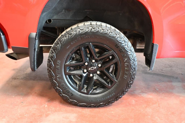 2023 Chevrolet Silverado 1500 TRAIL BOSS OFF ROAD Z71 LIFT KIT 2 in Cars & Trucks in City of Montréal - Image 3