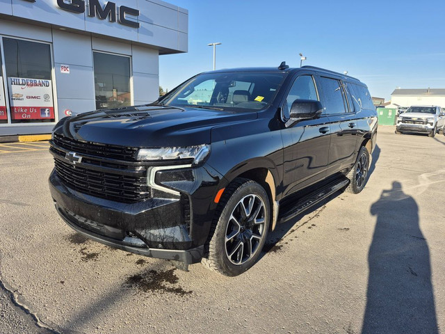2023 Chevrolet SUBURBAN RST W LUXURY PKG LEATHER SUNROOF 4WD in Cars & Trucks in Red Deer