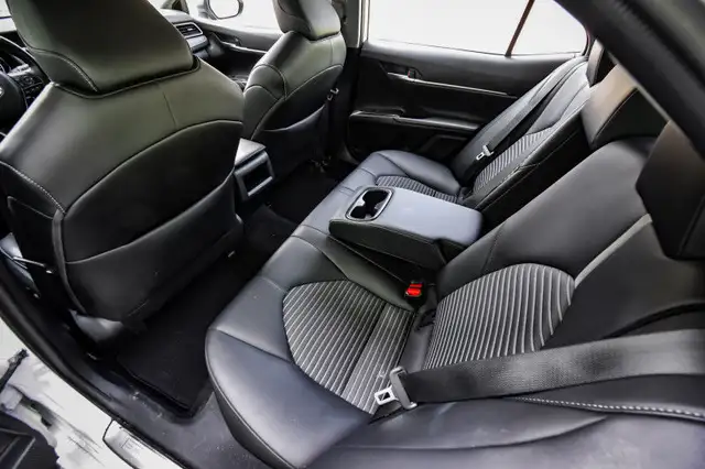 2023 Toyota Camry SE • HEATED SEATS • CP/AA • REAR CAM in Cars & Trucks in Kingston - Image 30