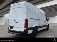 Mercedes-Benz Rive-Sud, la destination Mercedes-Benz par excellence. Bienvenue en première classe. D... (image 4)