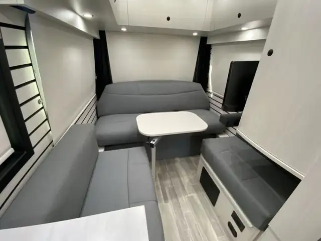 2025 Pleasure-Way Plateau FL in RVs & Motorhomes in Kelowna - Image 14