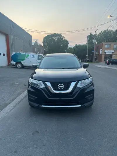 Nissan rogue 2017 automatique économique 4 cylindres full option mags caméra de recule Bluetooth siè...
