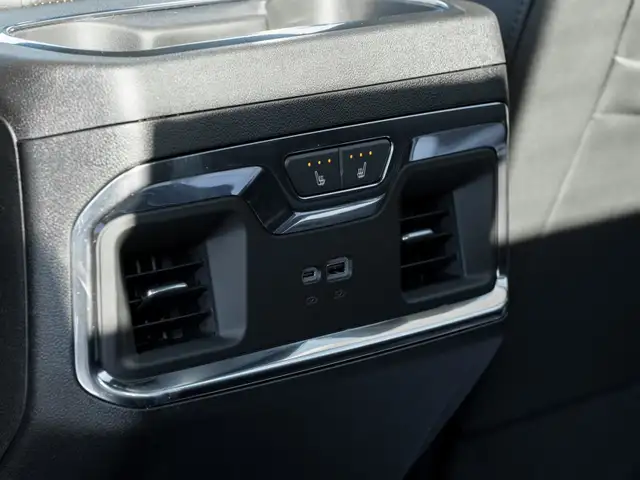 2025 Chevrolet SILVERADO 2500HD High Country- Diesel | Power Ret in Cars & Trucks in Markham / York Region - Image 34