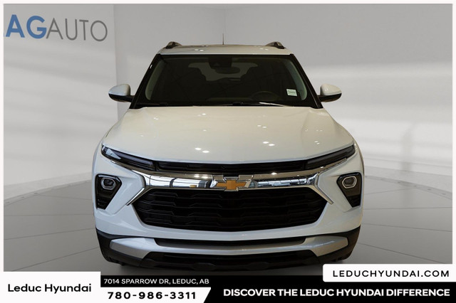 2024 Chevrolet Trailblazer LT 17-inch wheels, Roof-mounted side  in Cars & Trucks in Edmonton - Image 3