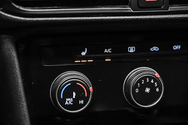 2023 Volkswagen Taos Trendline 1.5T 7sp at DSG w/ Tip 4M Certifi in Cars & Trucks in City of Montréal - Image 25