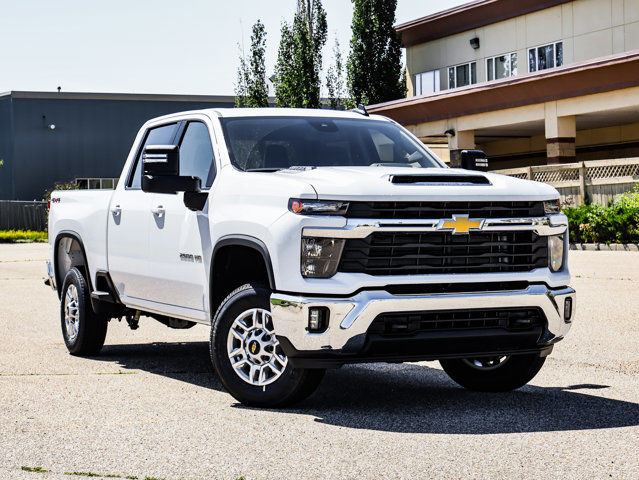 2025 Chevrolet Silverado 2500HD LT in Cars & Trucks in Strathcona County - Image 2
