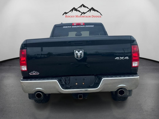 ONE OWNER 2022 RAM 1500 QUADCAB EXPRESS WITH 5.7 HEMI in Cars & Trucks in Red Deer - Image 4