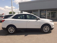 KBB.com 10 Best SUVs Under $30,000. Only 22,625 Miles! This Chevrolet Equinox boasts a Turbocharged... (image 6)
