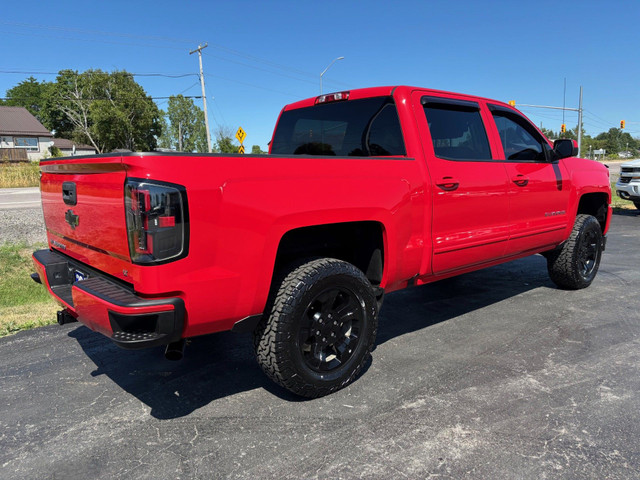 2018 CHEVROLET SILVERADO 1500 LT Z71 CREW in Cars & Trucks in Belleville - Image 3