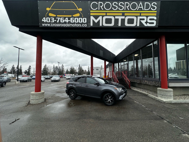 2017 Toyota RAV4 AWD 4dr SE-*HAIL SPECIAL!*-SUN ROOF-HEATED WHEE in Cars & Trucks in Calgary