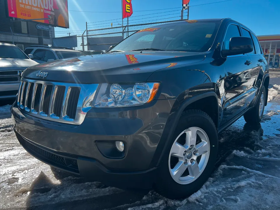 2011 Jeep Grand Cherokee Laredo*AWD*CLEAN*SCRATCHLESS*ONLY$9999!