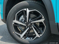 2021 Chevrolet Trailblazer RS Low Kilometers, High Style & Tech Get ready to turn heads and command... (image 5)