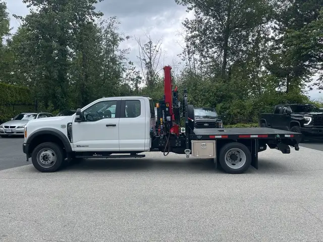 2025 Ford F550 Crew Cab Picker Deck Truck Package in Heavy Trucks in Delta/Surrey/Langley - Image 10
