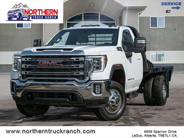 2022 GMC Sierra 3500HD Chassis SLE REGULAR CAB 4X4 DURAMAX DI... in Cars & Trucks in Edmonton