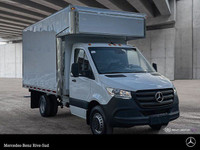 Mercedes-Benz Rive-Sud, la destination Mercedes-Benz par excellence. Bienvenue en première classe. D... (image 6)