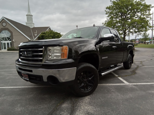 2013 GMC Sierra 1500 in Cars & Trucks in Hamilton