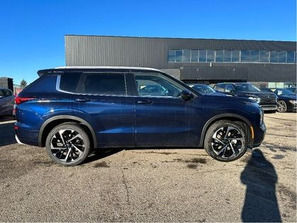 2024 Mitsubishi Outlander GT in Cars & Trucks in Calgary - Image 4