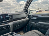 The 2024 GMC Sierra with a 5.3L V8 engine features Dynamic Fuel Management and a 10-speed automatic... (image 9)