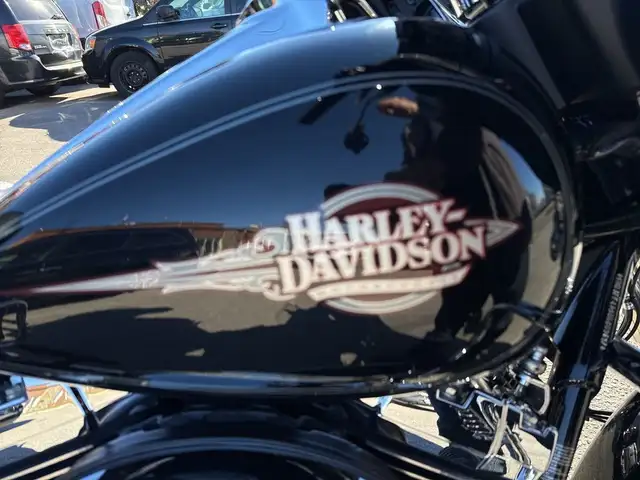 2011 Harley-Davidson Electra Glide Classic ~ ELECTRA GLIDE CLASS in Sport Touring in City of Toronto - Image 31