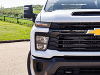 Welcome To Sherwood Park Chevrolet. The #1 Volume Chevrolet Dealer in Canada. This Chevrolet SILVERA... (image 4)