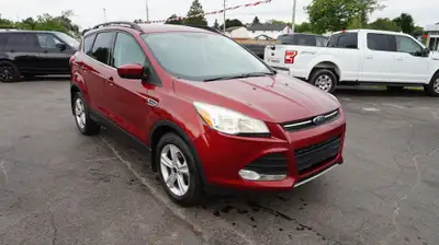 1.6 itre EcoBoost 4-cyl, 4-door, 5-passenger AWD SUV. Power steering, power brakes, automatic, air,...