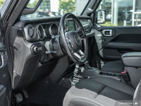 Conquer any terrain with this 2019 Jeep Wrangler Unlimited Sahara. Boasting a powerful 3.6L Pentasta... (image 5)
