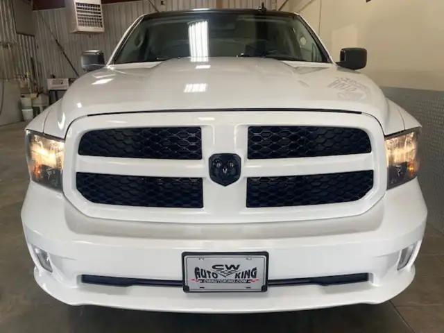 2020 Ram 1500 Classic Classic/ 4x4/ Crew/ Low K/ Lift/ Rubber/ A in Cars & Trucks in Winnipeg - Image 28