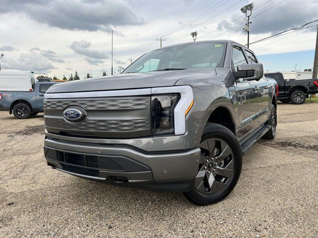 2023 Ford F-150 Lightning XL SuperCrew 145 | Rear Cam | Rem in Cars & Trucks in Edmonton - Image 2