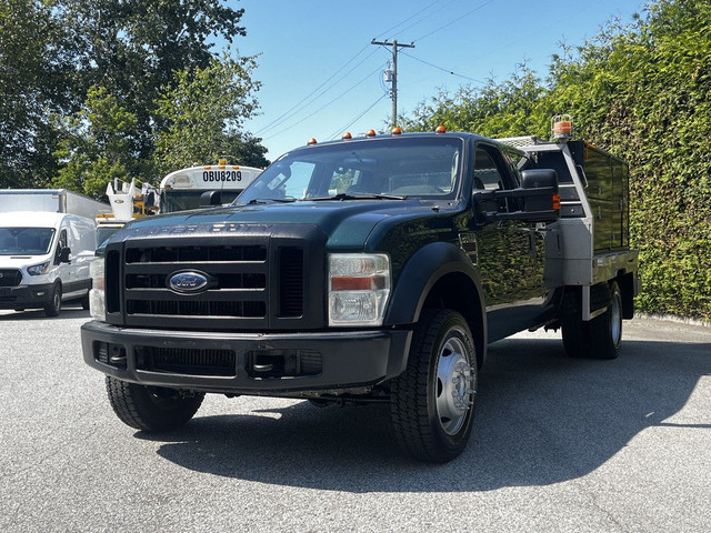 2008 Ford F-550 Diesel Crew Cab 4x4 Service Truck with Water Tan in Heavy Trucks in Delta/Surrey/Langley - Image 4