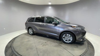 NAVIGATION SYSTEM, LEATHER SEATS, HEATED FRONT SEATS, POWER LIFTGATE, REAR PARKING AID Unveiling a n... (image 9)