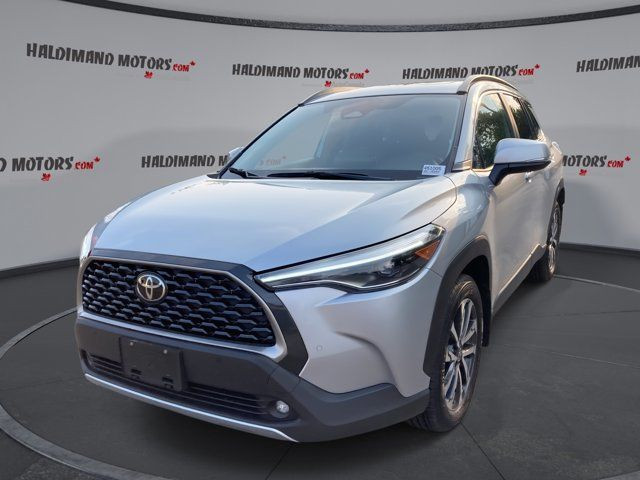 2023 Toyota Corolla Cross XLE AWD | Heated Seats | Sunroof in Cars & Trucks in Hamilton