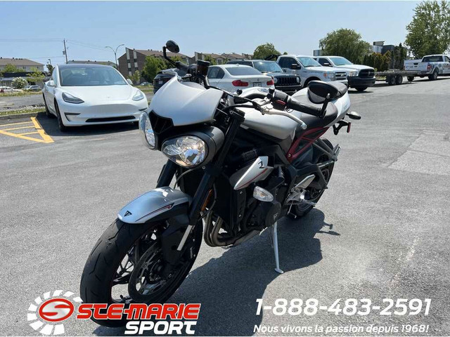  2019 Triumph Street Triple R in Sport Bikes in Longueuil / South Shore - Image 4