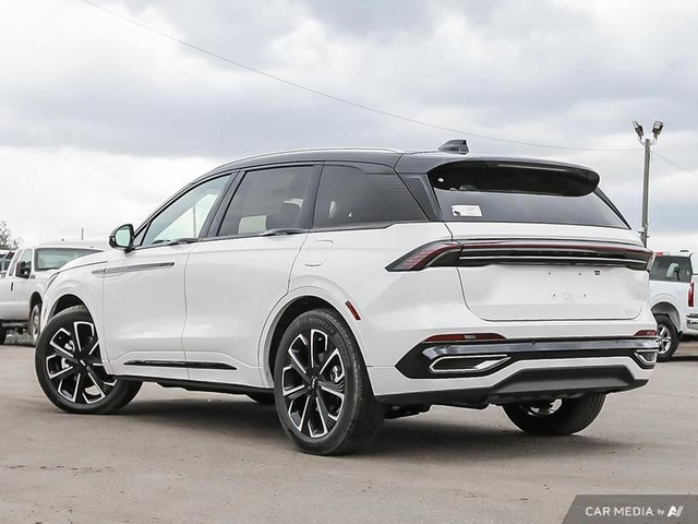 2025 Lincoln Nautilus Reserve in Cars & Trucks in Edmonton - Image 4