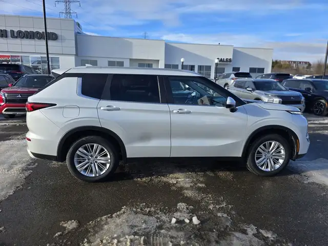 2022 Mitsubishi Outlander SE | Super All Wheel Control | Back Up62939425986305123