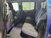 New Price! 2022 Chevrolet Silverado 1500 LT Crew Cab LT 5.3L V8 | Chrome Steps and Hard Tonnea Certi... (image 8)
