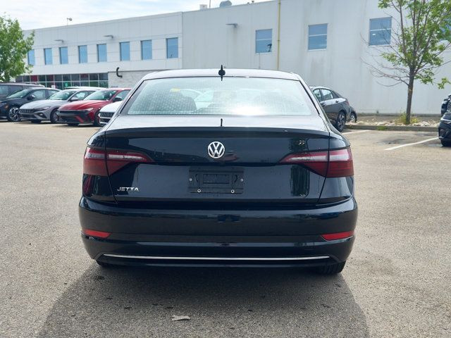 2021 Volkswagen Jetta Comfortline | Backup Cam | Carplay in Cars & Trucks in Edmonton - Image 4