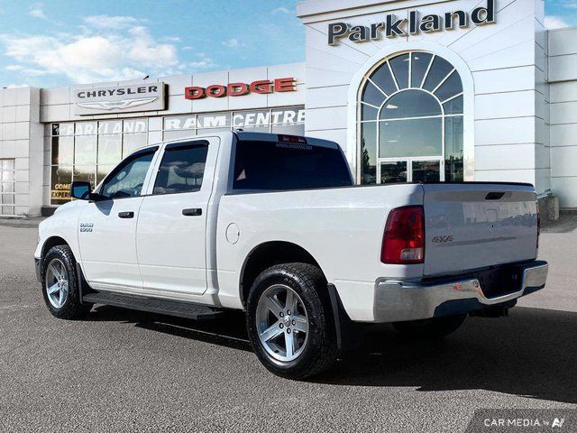 2015 Ram 1500 Tradesman Crew 4x4 DIESEL in Cars & Trucks in St. Albert - Image 3