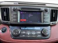 EXTRA CLEAN FRANCHISE TOYOTA DEALERSHIP TRADE IN! TOP LIMITED PACKAGE WITH ALL-WHEEL DRIVE - CLEAN T... (image 8)