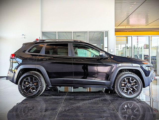 2017 Jeep Cherokee Trailhawk 4WD in Cars & Trucks in City of Montréal - Image 4