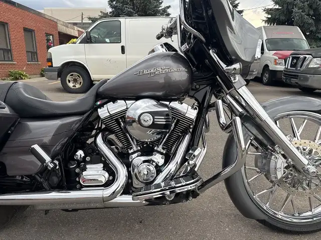 2014 Harley-Davidson Street Glide Special ~ 23\" WHEEL ~ SPEAKER in Sport Touring in City of Toronto - Image 11