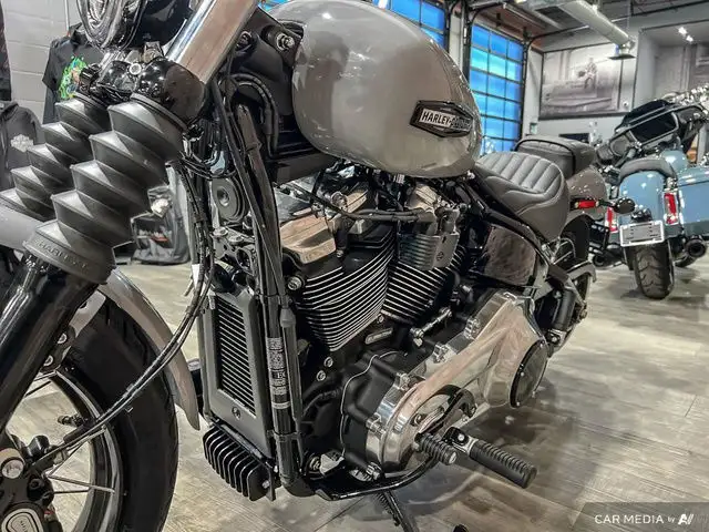 2025 Harley-Davidson FXBB - Street Bob FXBB STREET BOB in Street, Cruisers & Choppers in Calgary - Image 43