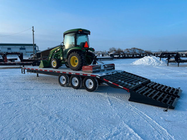 2025 SWS 26' Deck Over Wheels Trailer w/ Mega Ramps (3) 7K Axles in Farming Equipment in Edmonton - Image 3