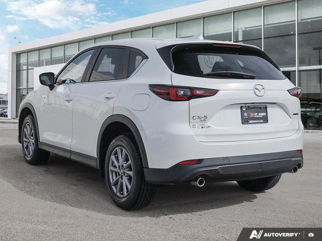 2024 Mazda CX-5 GS | CLEAN CARFAX | ***LOW KM*** in Cars & Trucks in Winnipeg - Image 3