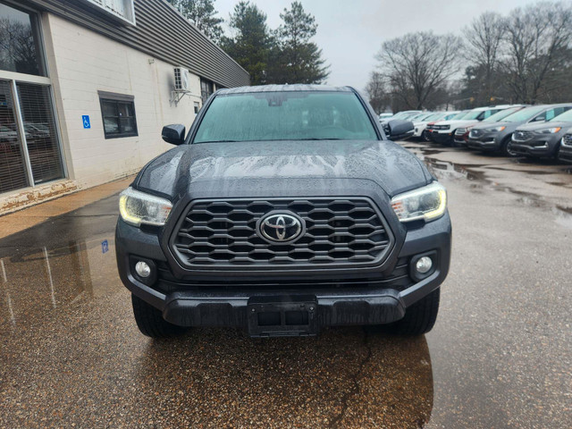 2021 Toyota Tacoma TRD OFFROAD CLEAN CARFAX, PRICED TO MOVE C... in Cars & Trucks in Annapolis Valley - Image 3