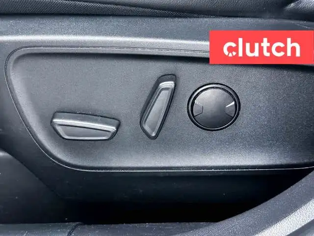 2023 Ford Escape Platinum AWD w/ Apple CarPlay, Heated Front Sea in Cars & Trucks in Ottawa - Image 16