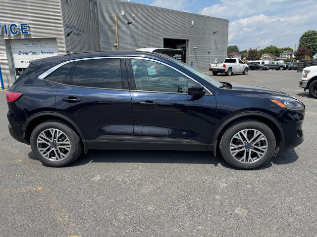 2021 Ford Escape SEL in Cars & Trucks in Cornwall - Image 2