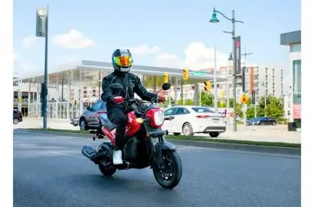 Navi in Street, Cruisers & Choppers in Edmonton - Image 10