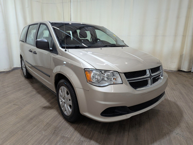 2016 Dodge Grand Caravan SE/SXT No Accidents in Cars & Trucks in Calgary - Image 2